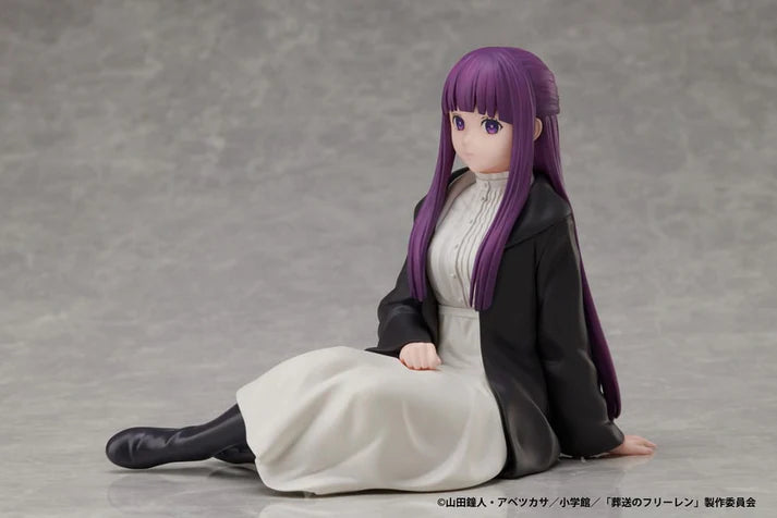 Fern Frieren Figurine