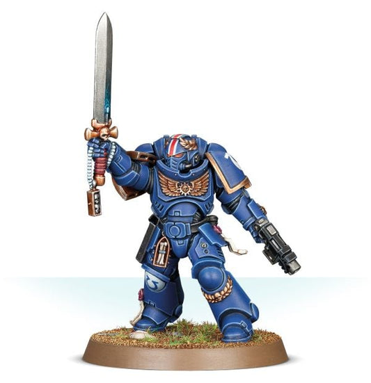 Space Marines Primaris Lieutenant With Power Sword 48-84